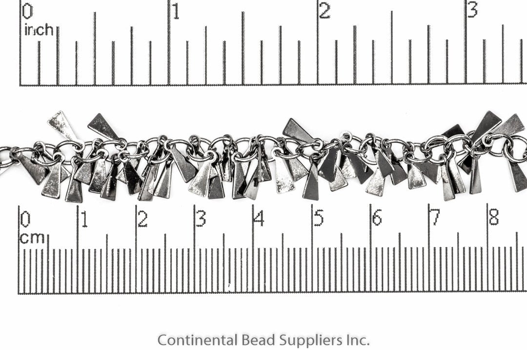8mm Triangle Cluster Specialty Chain Sold by The Foot - CH 918