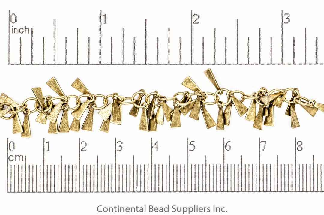 8mm Triangle Cluster Specialty Chain Sold by The Foot - CH 918