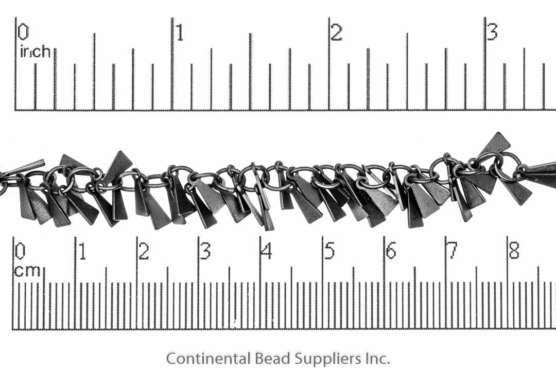 8mm Triangle Cluster Specialty Chain Sold by The Foot - CH 918